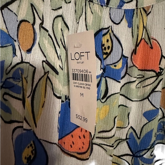 NWT LOFT Floral Top - Picture 2 of 4